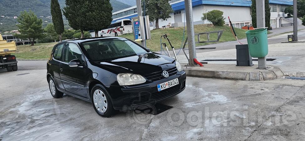 Volkswagen - Golf 5 - 1.9 TDI