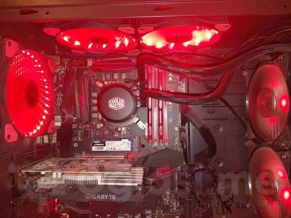 Intel i7 - 16GB GB DDR4 - SSD disk