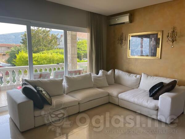 Prodajem Camerich garnituru