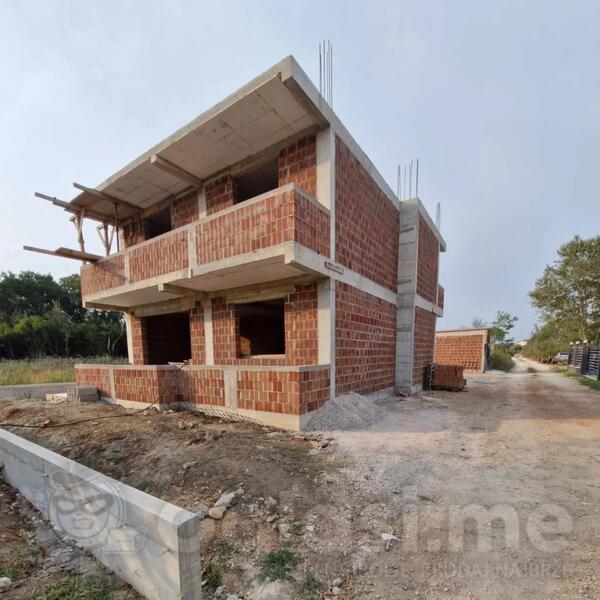 Porodična kuća 202m2 - Ulcinj - Gornji Štoj