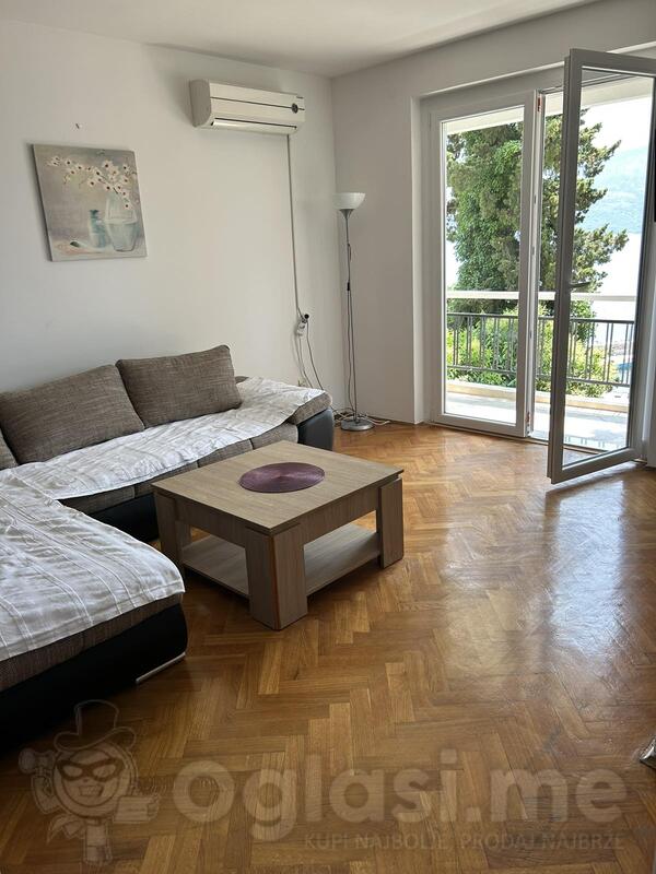 Trosoban stan 70m2 - Herceg Novi - Centar grada Skver