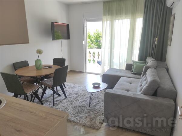 Jednosoban stan 39m2 - Herceg Novi - Đenovići Porto Novi