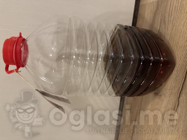 Prodajem domacu rakiju od sljive 