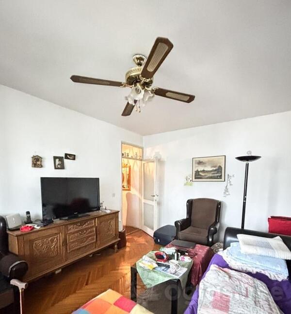 Dvosoban stan 75m2 - Podgorica - Preko Morače