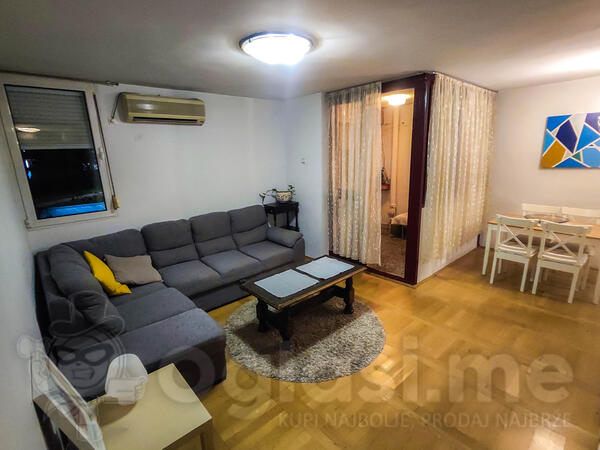 Dvosoban stan 54m2 - Podgorica - Blok 5