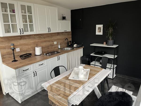 Jednosoban stan 55m2 - Kotor - Škaljari