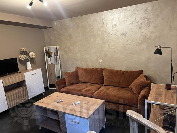 Jednosoban stan 55m2 - Kotor - Škaljari