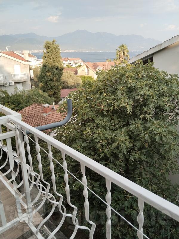 Dvosoban stan 60m2 - Herceg Novi - Đenovići Porto Novi