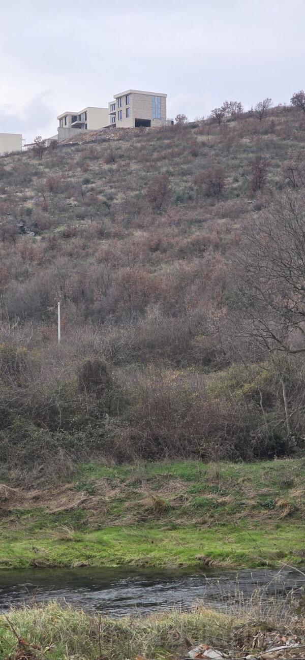 Građevinsko zemljište 25500m2 - Podgorica - Donja Gorica