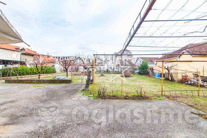 Građevinsko zemljište 1330m2 - Podgorica - Gornja Gorica