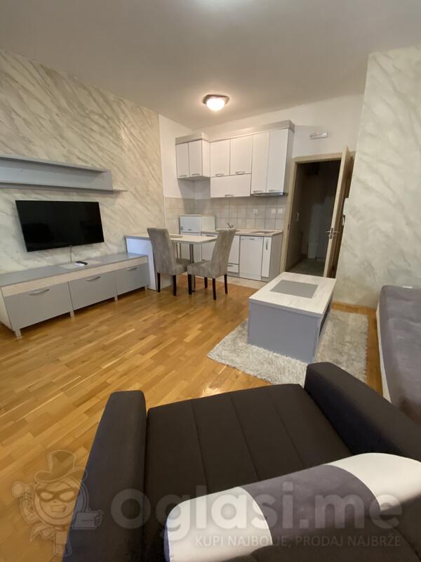 Garsonjera 29m2 - Podgorica - Stari Aerodrom