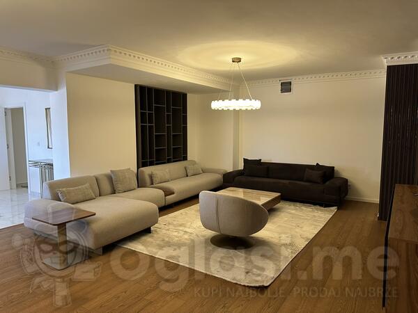 Četvorosoban stan 267m2 - Podgorica - Stari Aerodrom stari aeorodrom