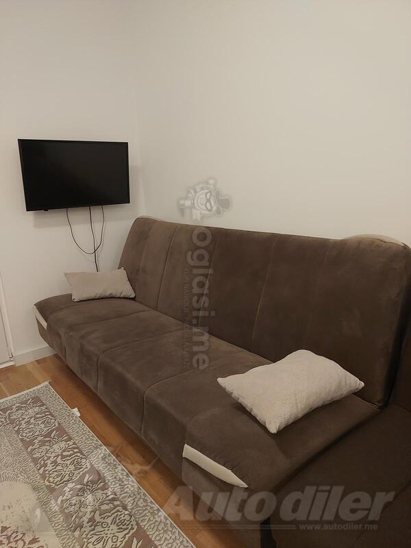 Prodajem dva ležaja