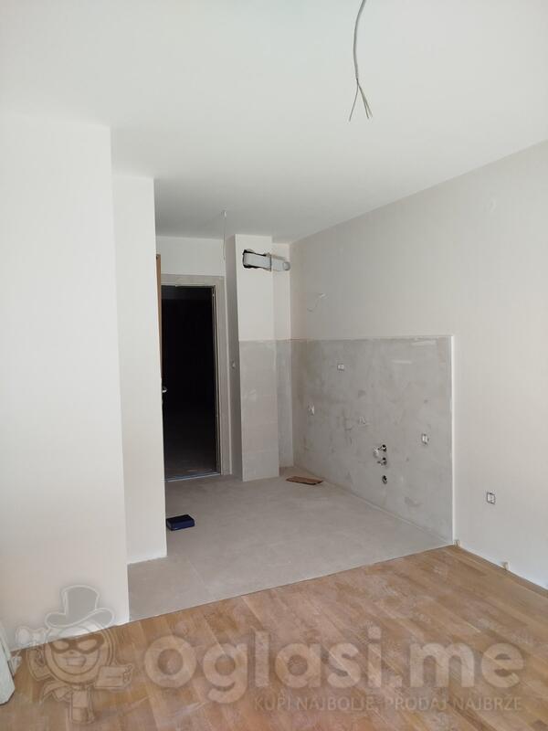 Garsonjera 25m2 - Podgorica - Pobrežje