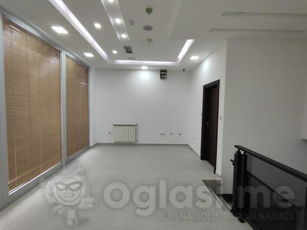 Poslovna zgrada 114m2 - Nikšić - Nikšić (uži dio)