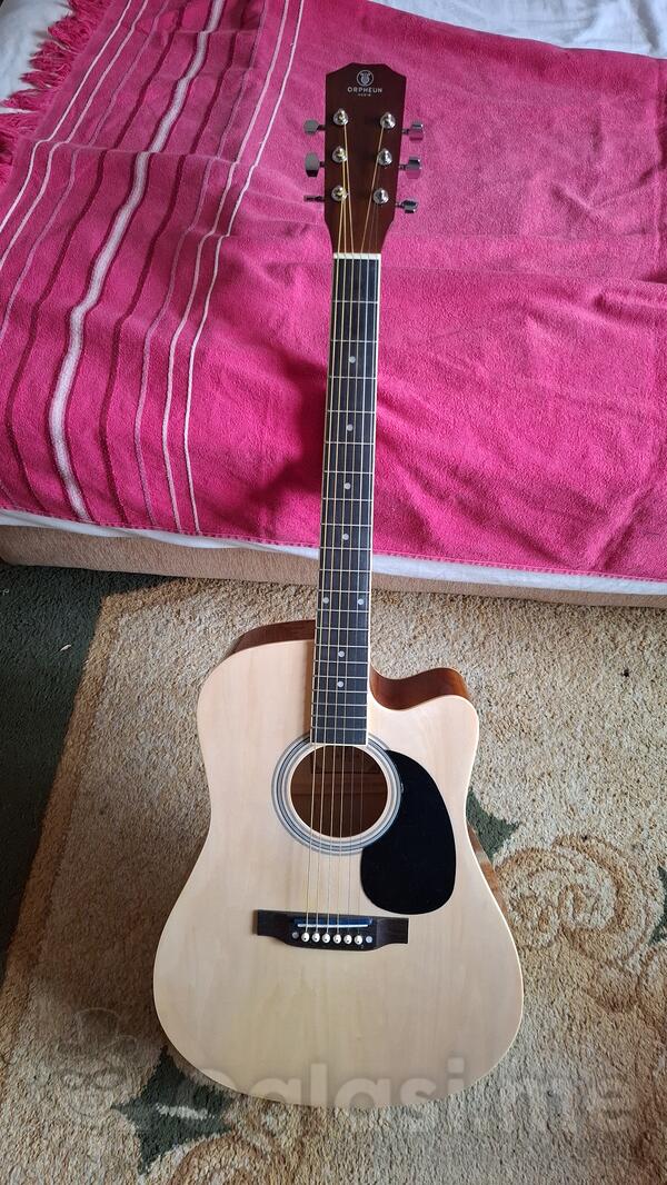 polovna gitara...štima