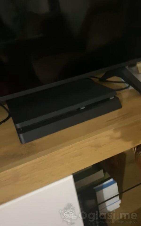 Sony - PlayStation 4