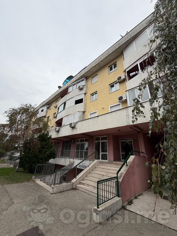 Lokal 57m2 - Podgorica - Krivi Most