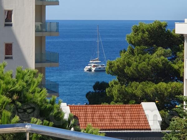 Trosoban stan 171m2 - Budva - Petrovac