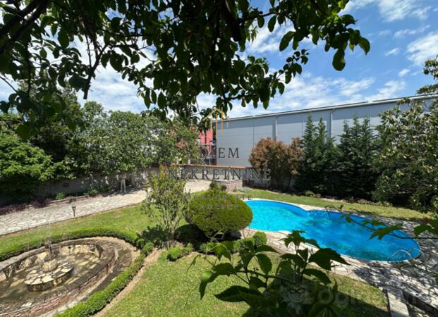 Porodična kuća 215m2 - Bar - Bar (uži dio)