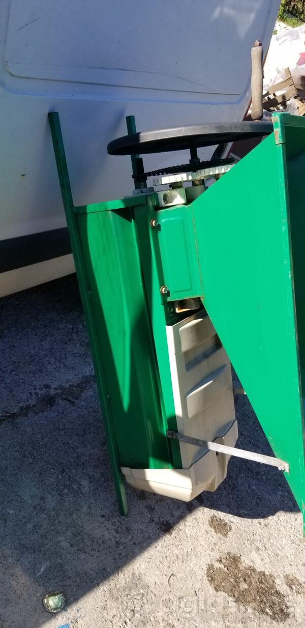 Oprema za vinarije i destilerije