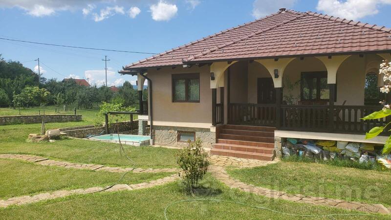 Porodična kuća 250m2 - Bujanovac - Žbevac