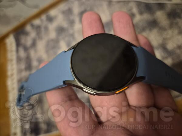 Samsung Galaxy watch 7 40mm Muški sat