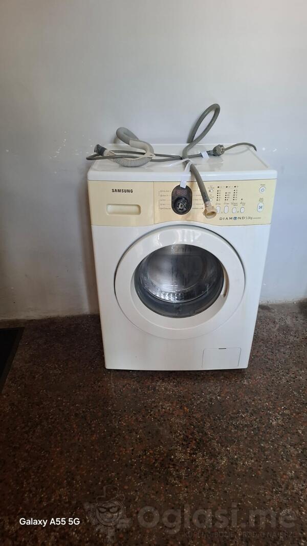 Prodajem mašinu za veš