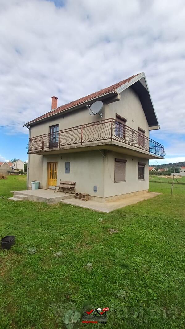 Porodična kuća 73m2 - Nikšić - Nikšić (uži dio)