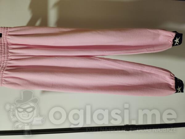Moderne roze dizajnerske sportske pantalone