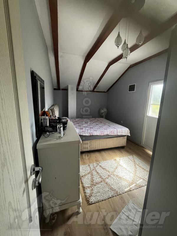 Porodična kuća 142m2 - Danilovgrad - Pažići