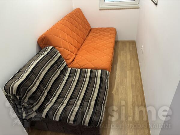 Rita - Klik-klak ležaj i fotelju Mojca.