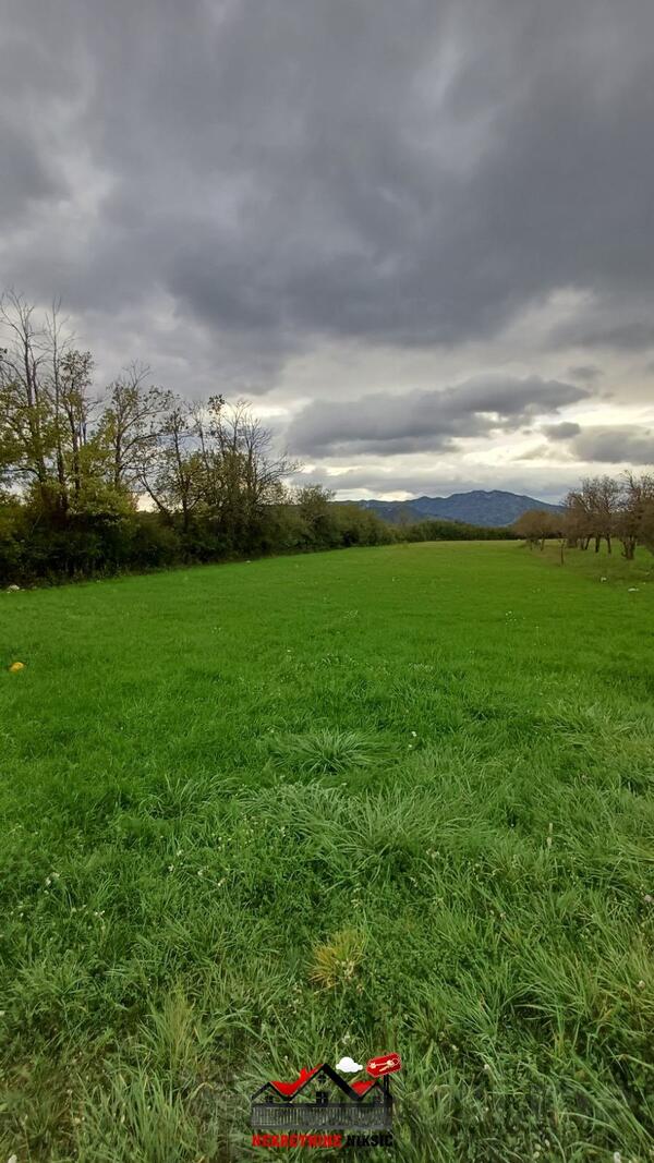 Građevinsko zemljište 1594m2 - Nikšić - Nikšić (uži dio)