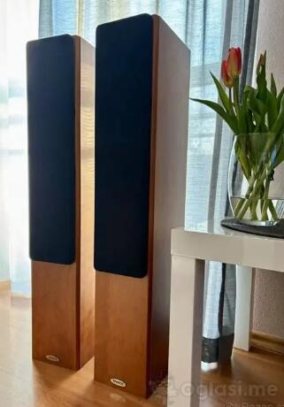 Tannoy Revolution R2