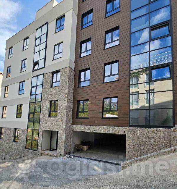 Dvosoban stan 64m2 - Budva - Ivanovići