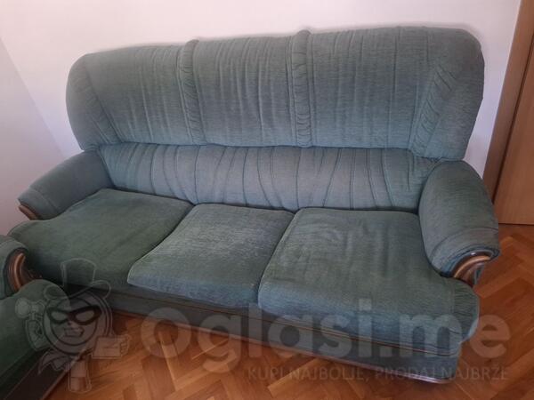 POKLANjAM - Trosjed i dvije fotelje