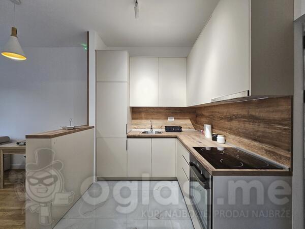 Jednosoban stan 38m2 - Bar - Centar grada