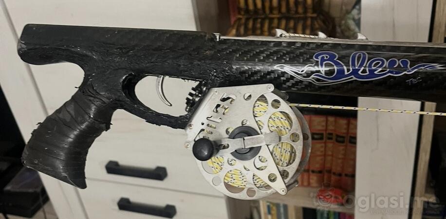 Ronilačka puška i harpuni - Oprema za ronjenje