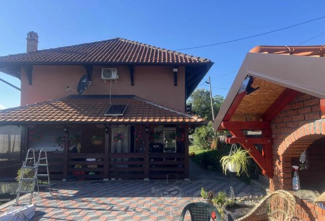 Porodična kuća 160m2 - Gornji Milanovac - Brđani
