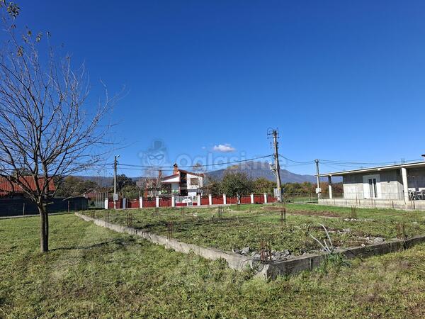 Poljoprivredno zemljište 978m2 - Danilovgrad - Novo Selo