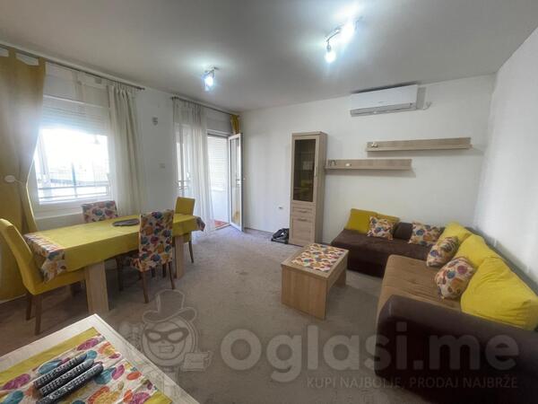 Dvosoban stan 63m2 - Podgorica - Blok 9