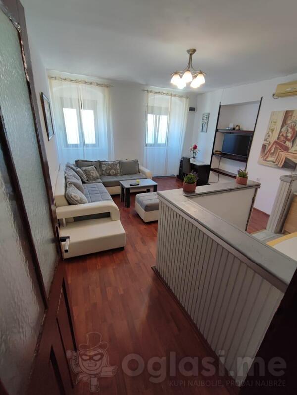 Trosoban stan 100m2 - Kotor - Prčanj