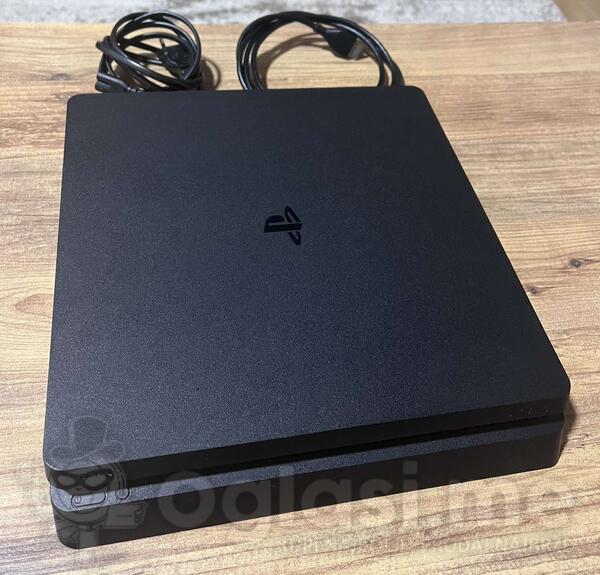 Sony - PlayStation 4