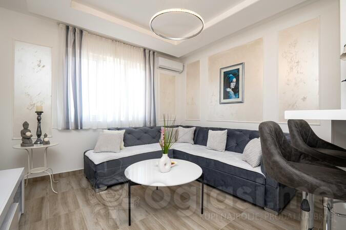 Jednosoban stan 40m2 - Bar - Centar grada