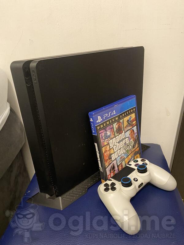 Sony - PlayStation 4