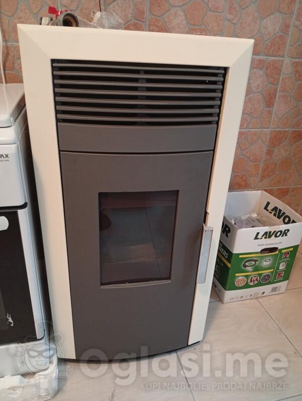 Peć na pelet za etažno grejanje