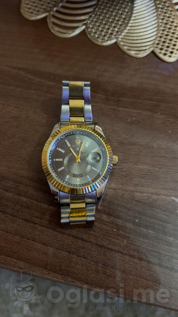 Rolex - Rolex sky dweller Unisex sat