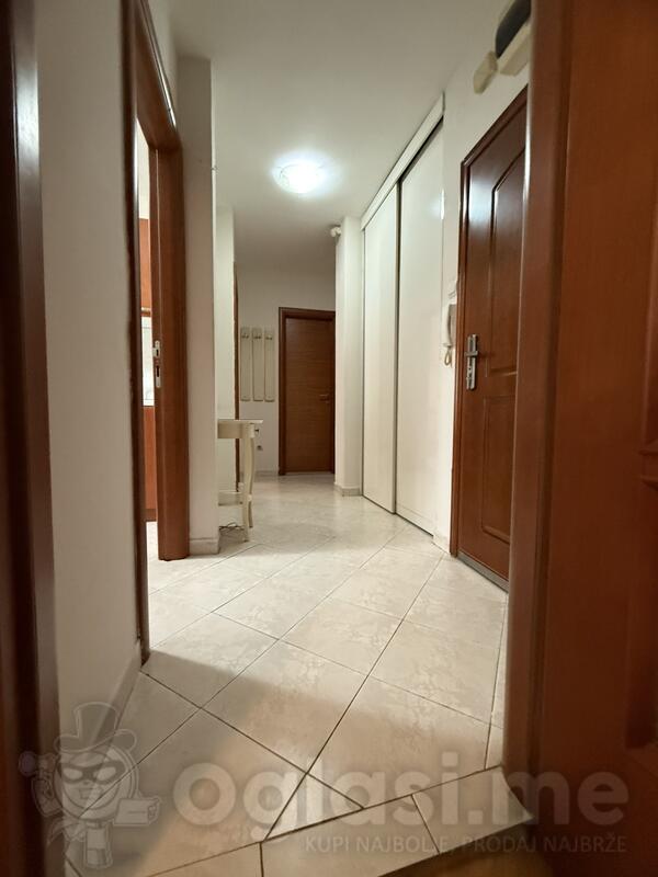 Jednosoban stan 63m2 - Podgorica - Preko Morače