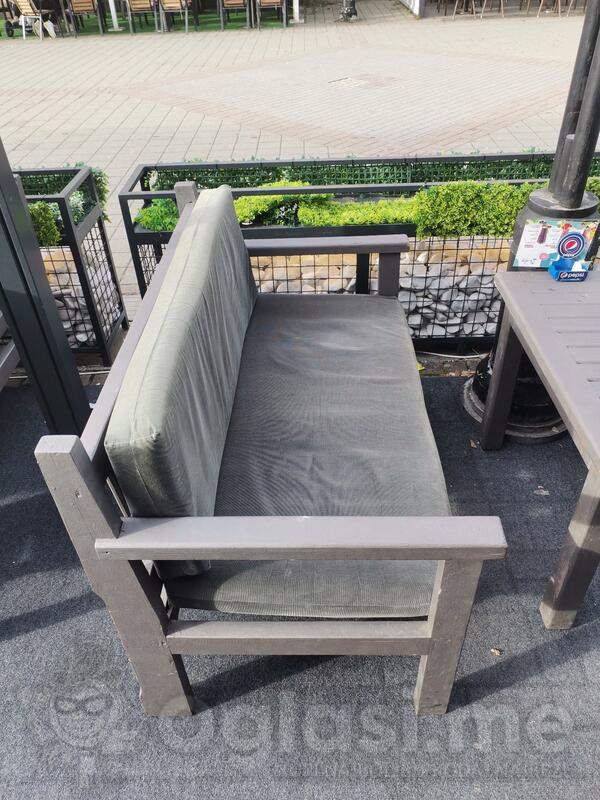 Bastenska garnitura za kafić 