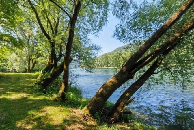 Građevinsko zemljište 500m2 - Ljubovija - Gornja Trešnjica